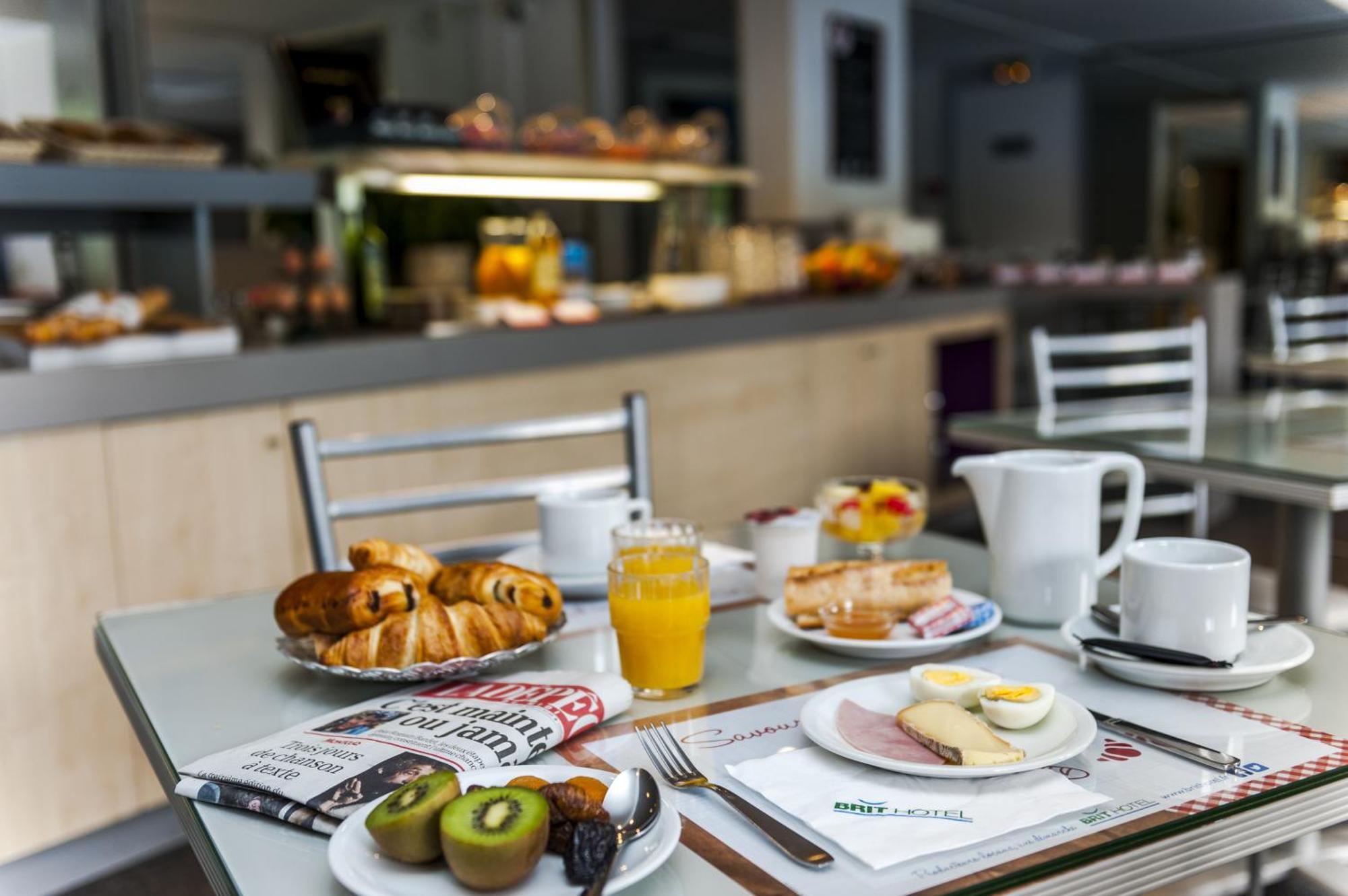 Brit Hotel Cahors - Le Valentre Екстериор снимка