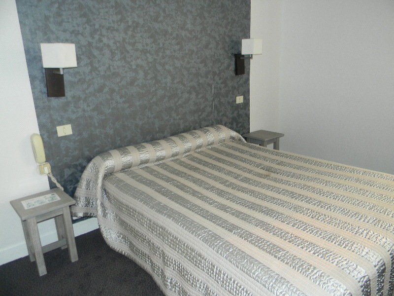 Brit Hotel Cahors - Le Valentre Екстериор снимка