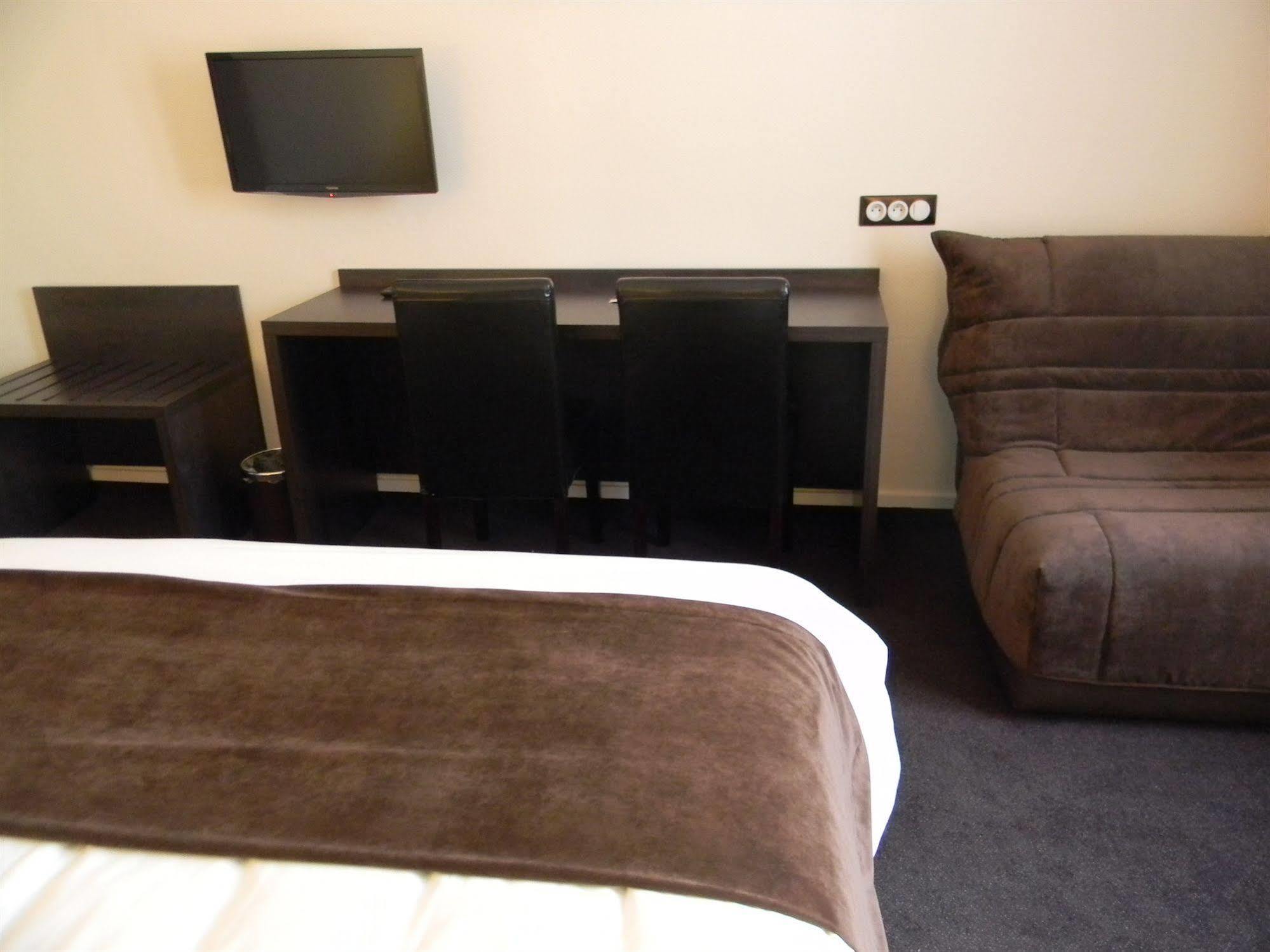 Brit Hotel Cahors - Le Valentre Екстериор снимка