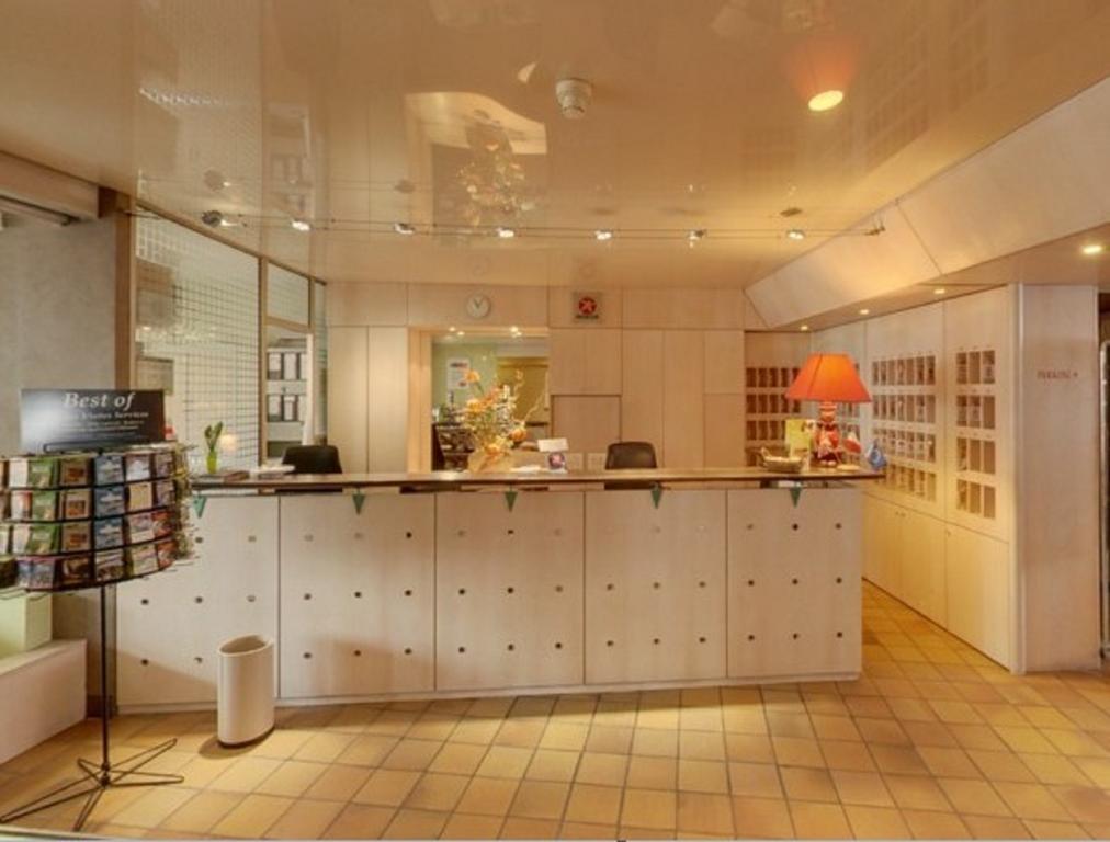Brit Hotel Cahors - Le Valentre Екстериор снимка